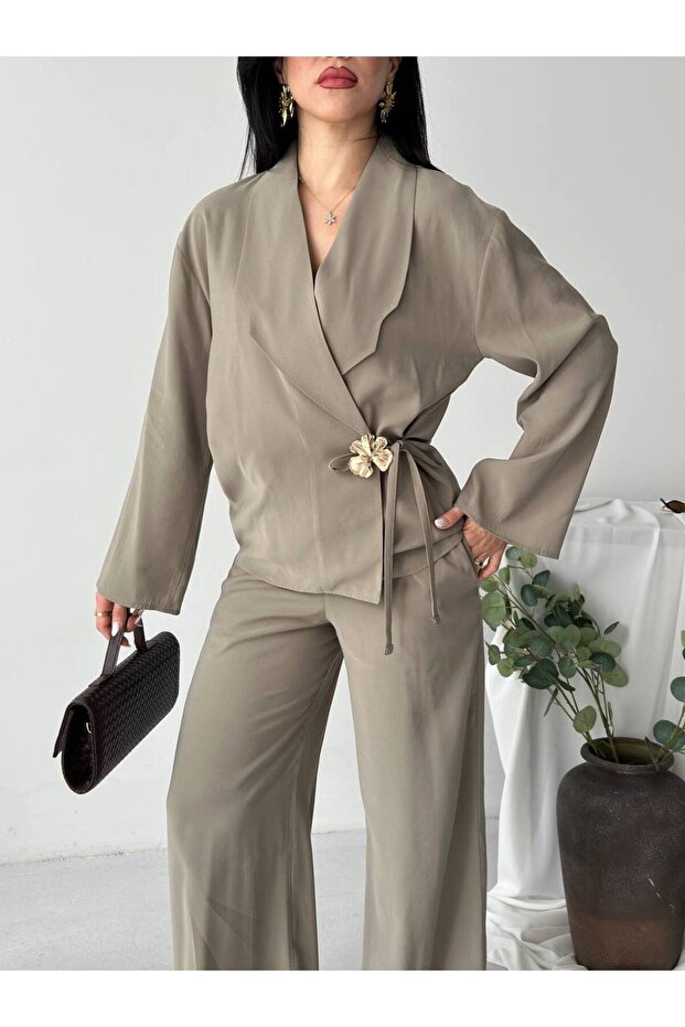 Thin Brooch Tie-Up Oversized Modal Jacket and Trousers Set