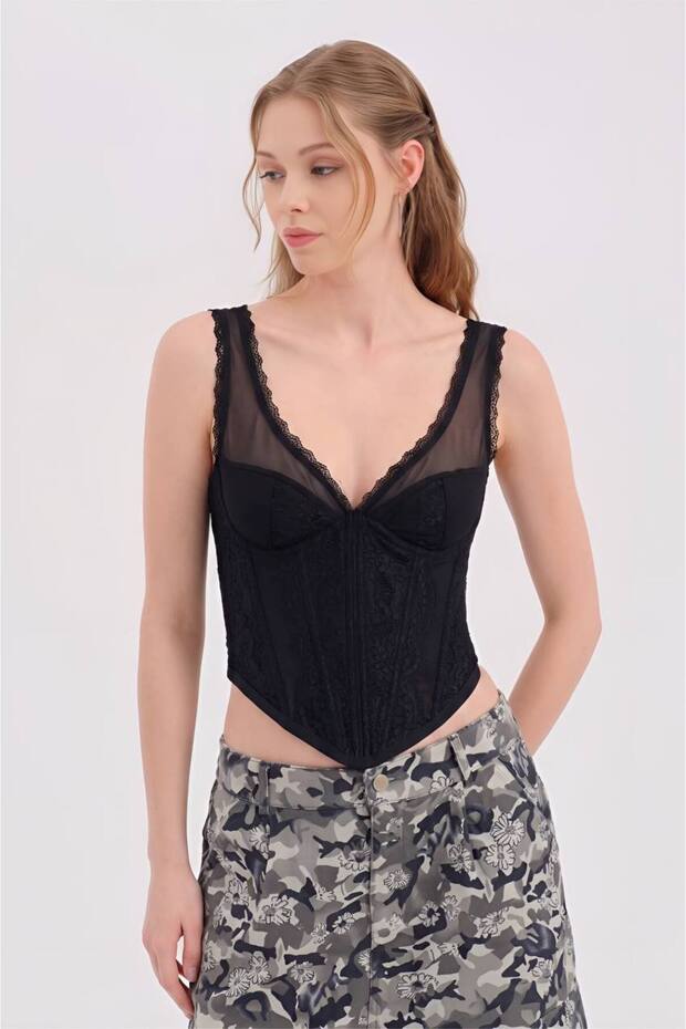 Women's Front Underwire Lace and Tulle Detailed Strap Design Corset