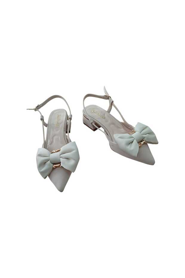 Zenne with Heels