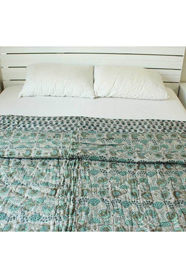 Dark Black – Floral Blanket Cotton Quilts – Double