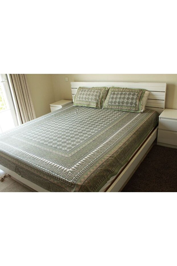 Bedsheet and 2 Pillow Covers – Greyish Green printed