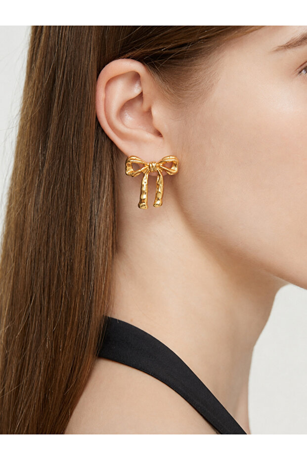 Gold Color Ribbon Earrings Pair 3 cm