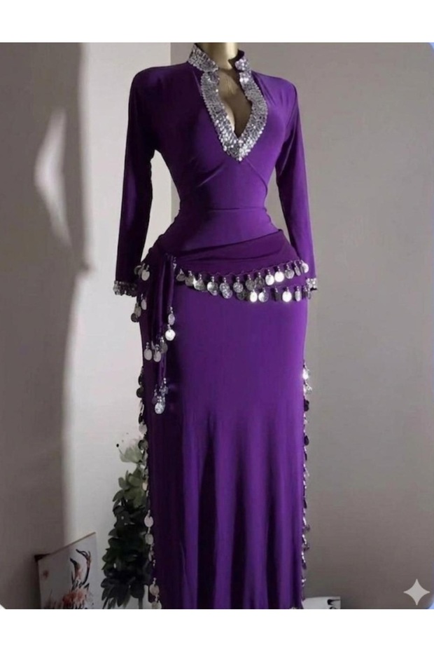 2-Piece Stylish Belly Dance Costume with Side Slits and Dance Belt