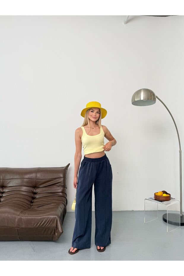Tencel Fabric Wide-Leg Pants with Grass-Details