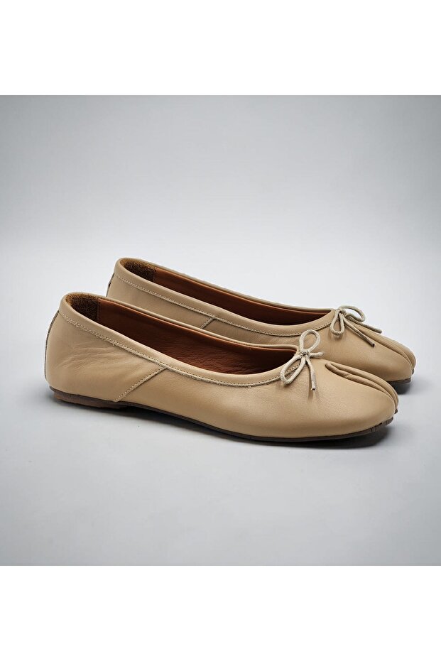 Women's Genuine Leather Flip-Flops with Bow