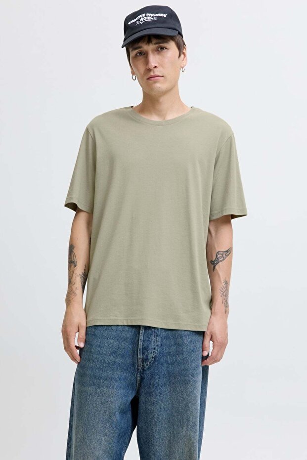 تي شيرت JJEORGANIC BASIC TEE SS O-NECK NOOS للرجال من Seagrass كود الموديل: 12156101Seagrass