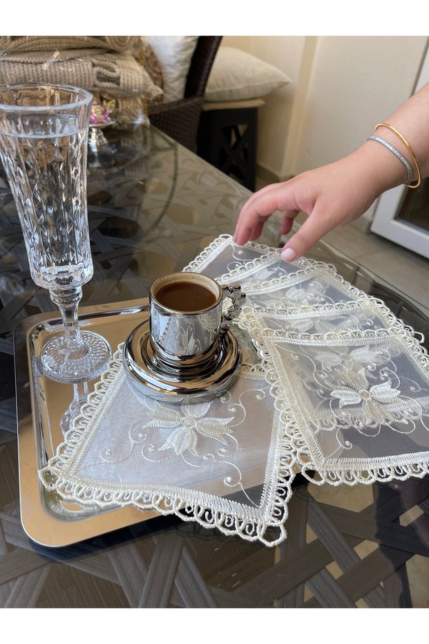 Tül İşlemeli Sunum Peçetesi 6 adet