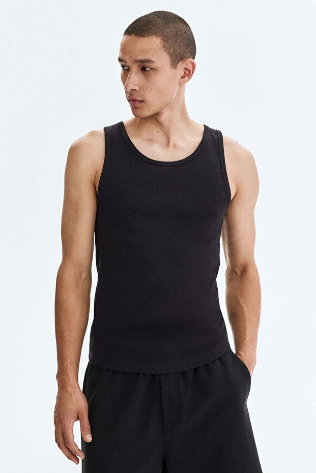 قميص صدرية مضلعة بقصّة Slim Fit