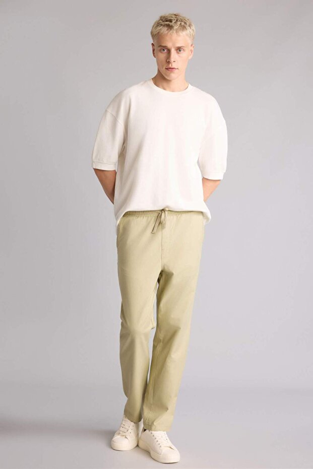 Baggy Fit Waist-Tie Khaki Trousers H5798Ax26Sm