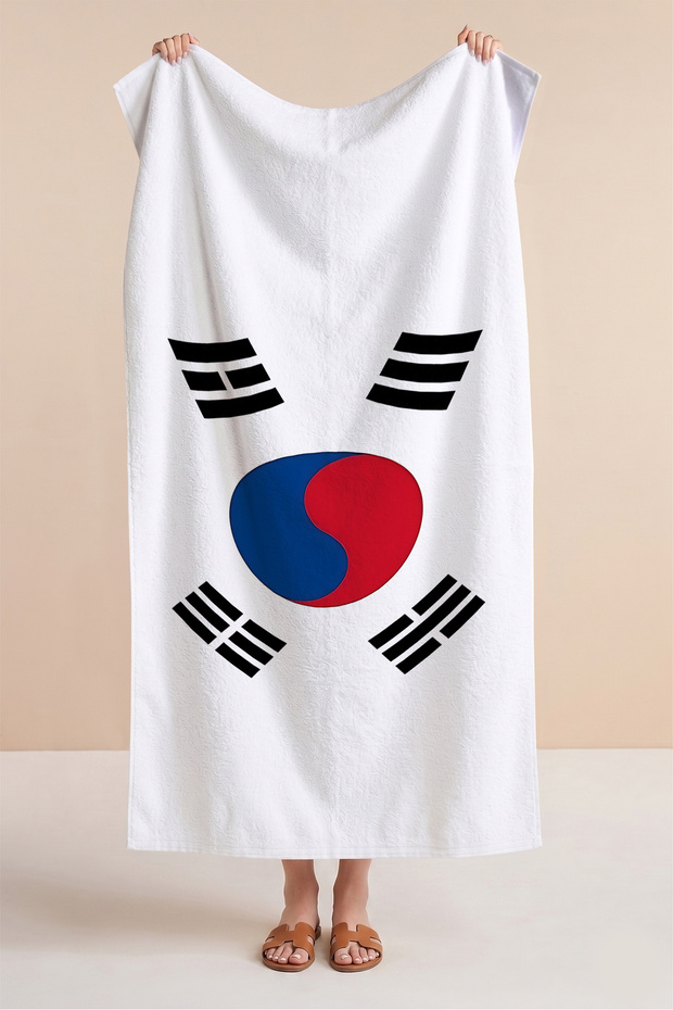 Korean Flag Themed White Beach Towel - Minimalist Far East Style Quick-Dry Microfiber Towel