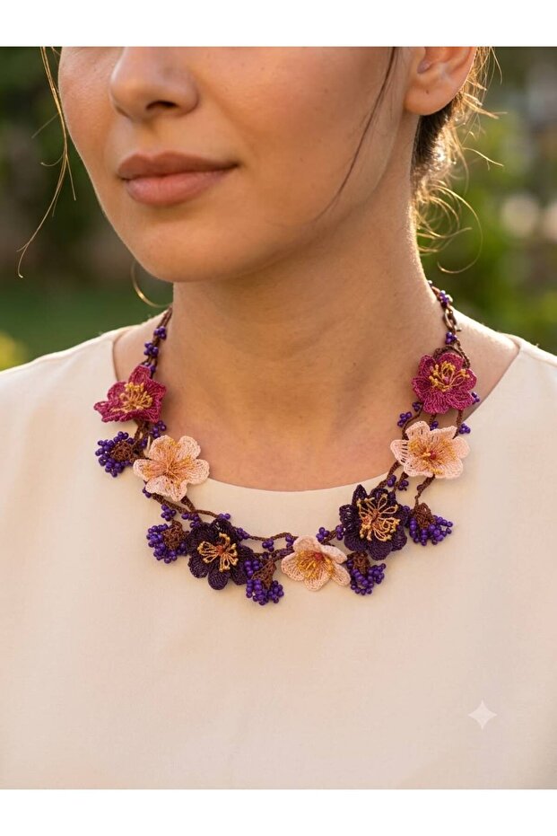 Crochet Flower Bead Necklace