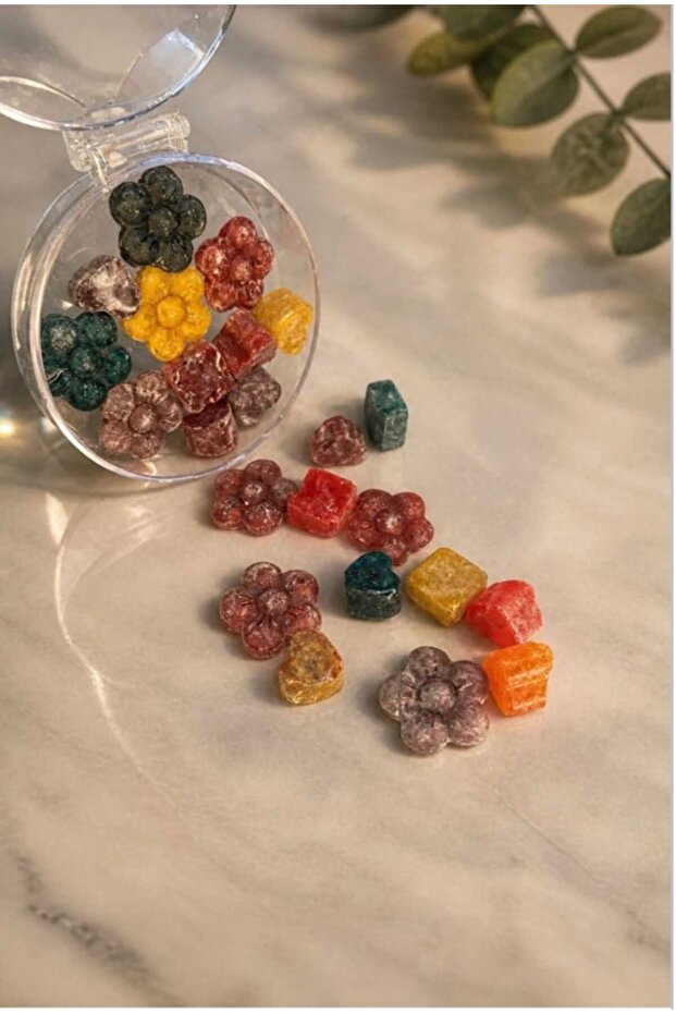 مستكة معطرةرملونه فاخرة