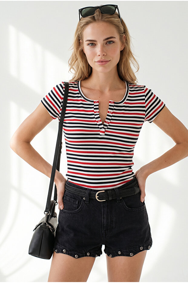 Women's Striped Red Black Snap Fastener Camisole Blouse Blz-19000171