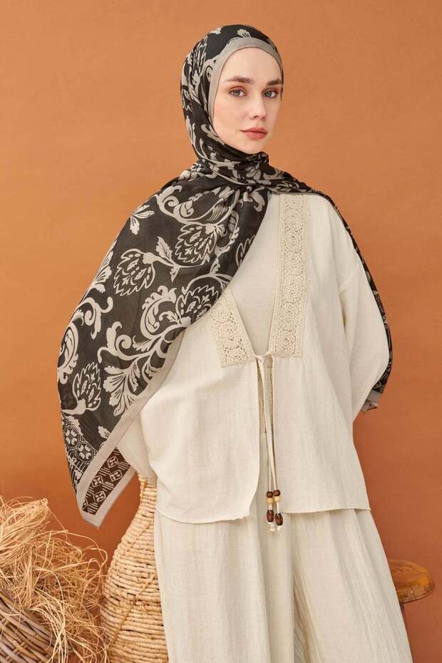 Riva Shawl Tencel Floral Black