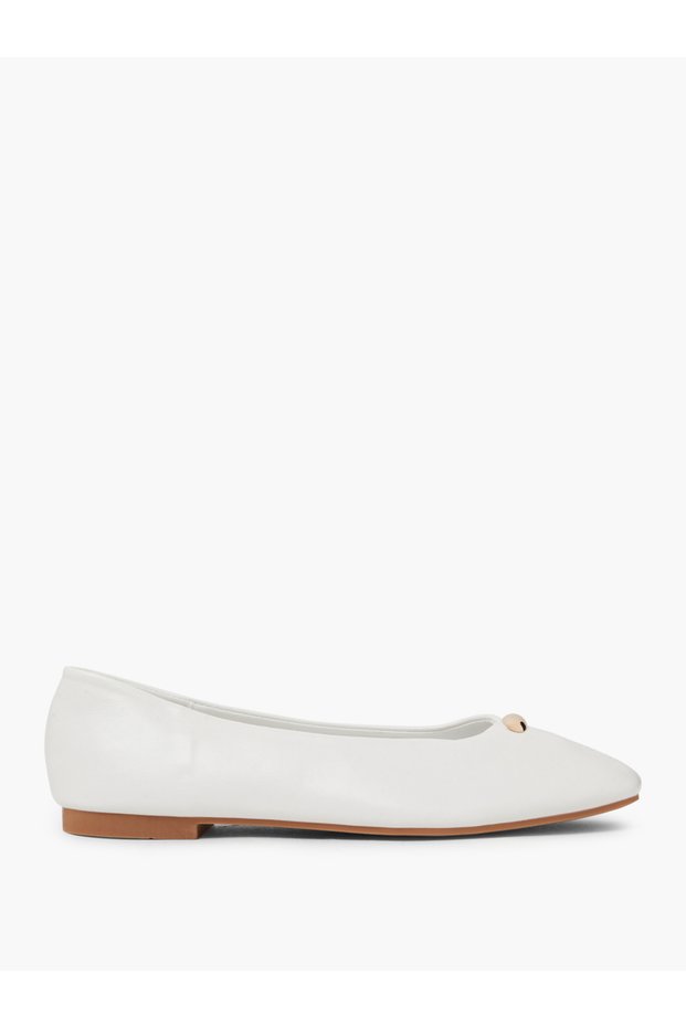White Metal Detail Round Toe Ballerina Shoes