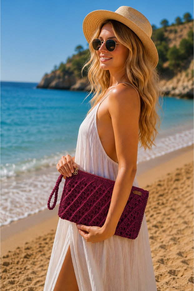 Burgundy Hand Knitted Paper Thread Women's Clutch Bag