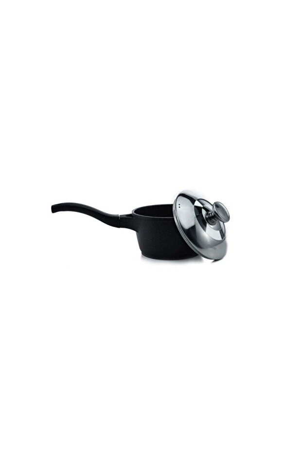 Premium Die-Cast Milk Pan with Lid – 18 cm