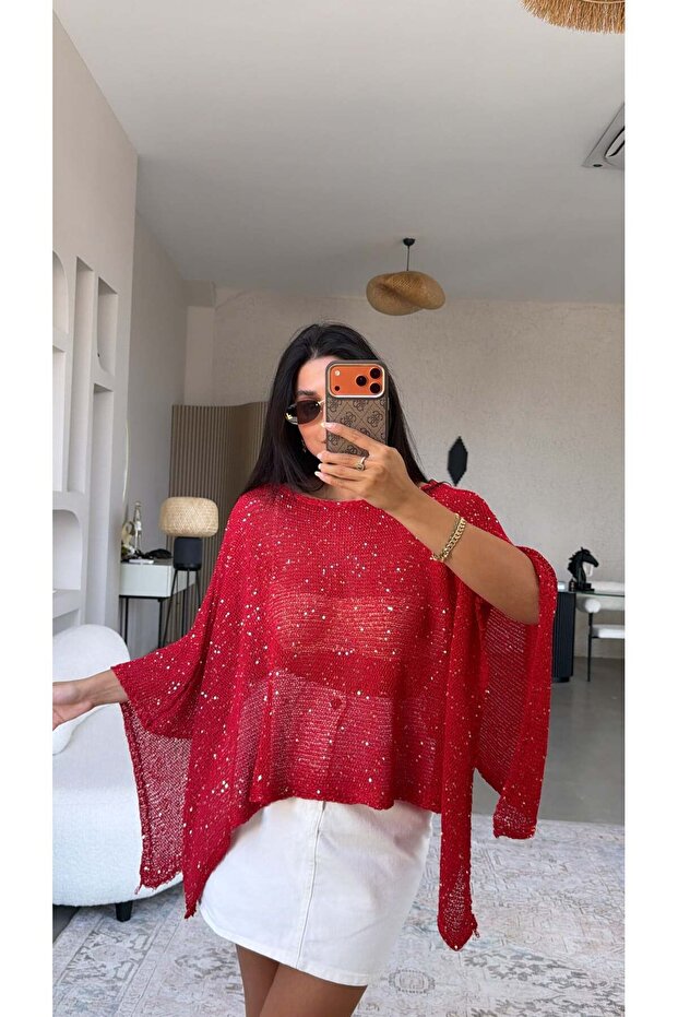 عباءة حمراء مزينة بالترتر من قماش الميرسيريزد