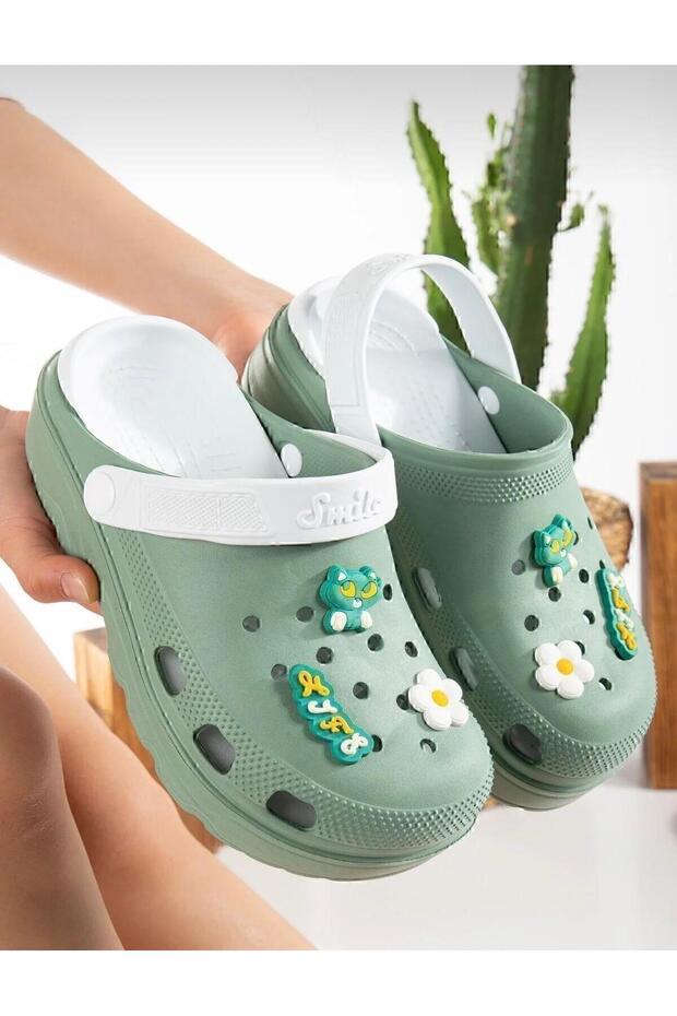 Comfortable Sole High Sized Hospital Cook Nurse Doctor Slippers Cross