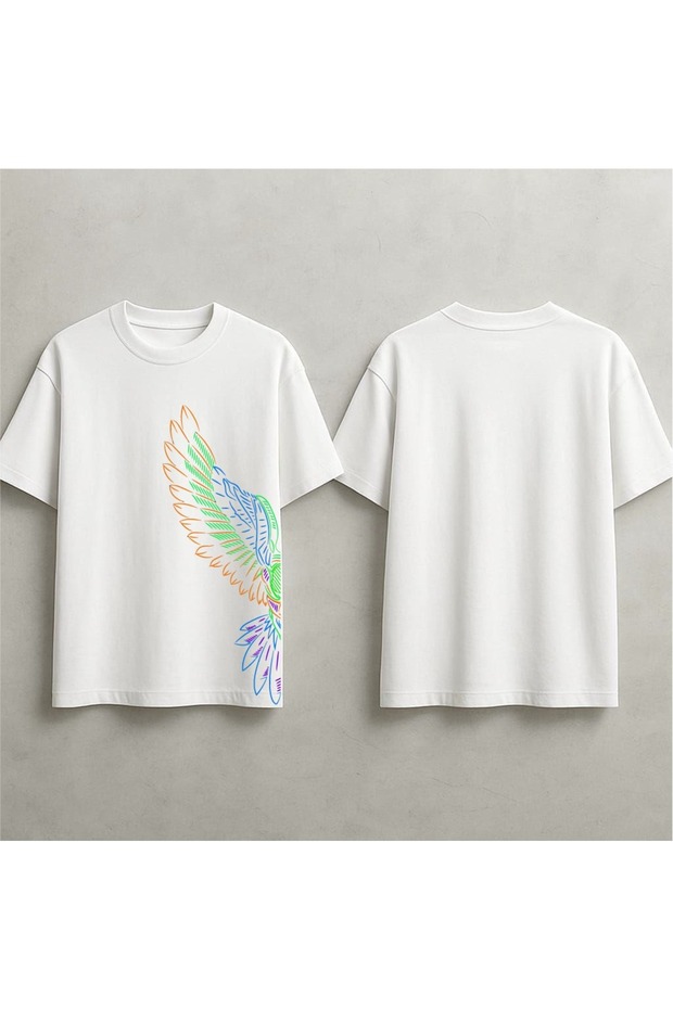 Printed Oversized T-Shirt with a Striking Design Featuring Wing Details.