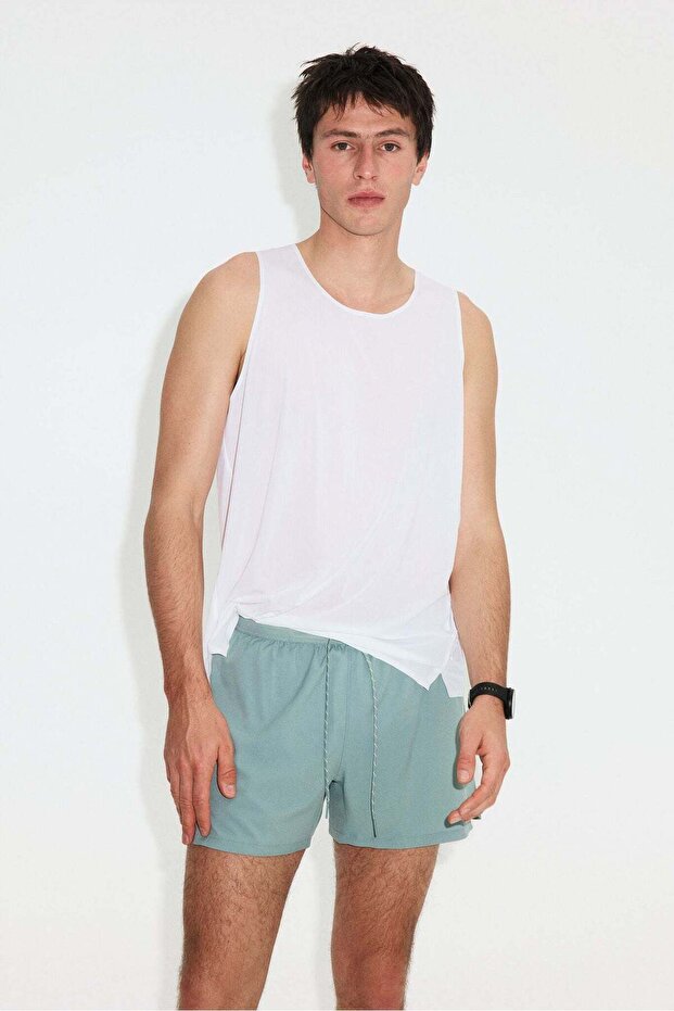 Regular Fit Sports vest top with DryMove™