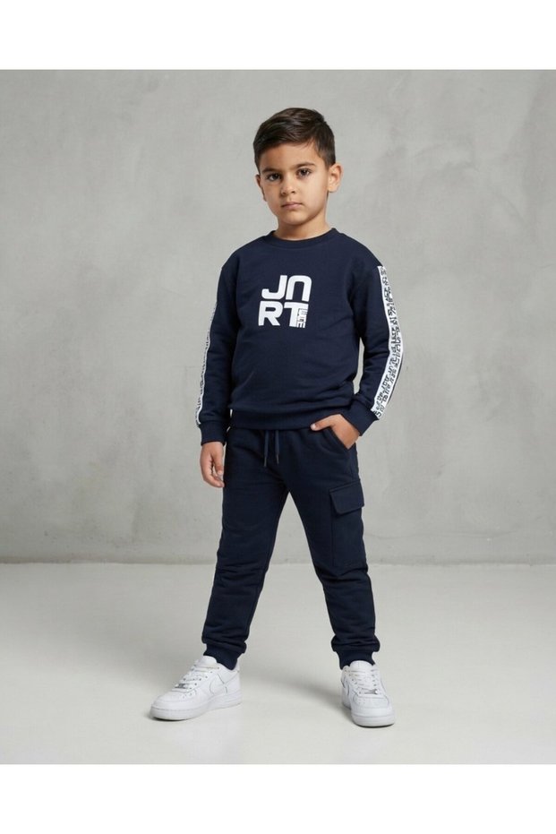 Boy's Seasonal Compact Cotton 2 Thread 6-7-8-9-10 Years Old Top and Bottom Tracksuit Set