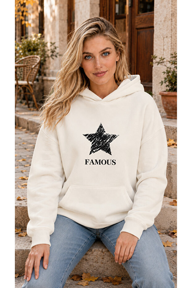 Women's Famous Written Star Graphic Printed Kangaroo Pocket Hooded Sweatshirt
