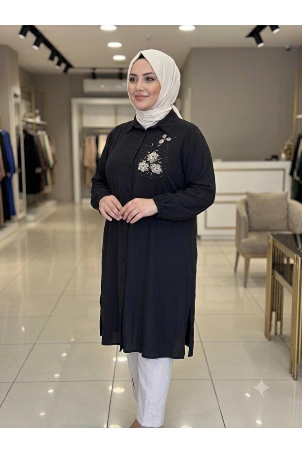 Plus Size Stone and Embroidery Printed Linen Tunic