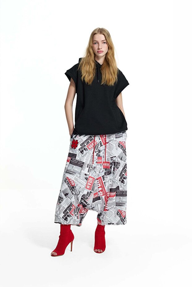 Black Hooded Sleeveless Sweatshirt 19108
