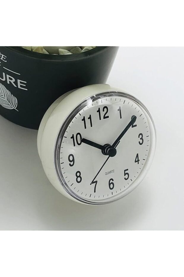 Waterproof Silent Bathroom Clock with Large Suction Cup, Easy-Read Face & Battery Operation for Shower/Kitchen (7 cm/2.8-Inch)