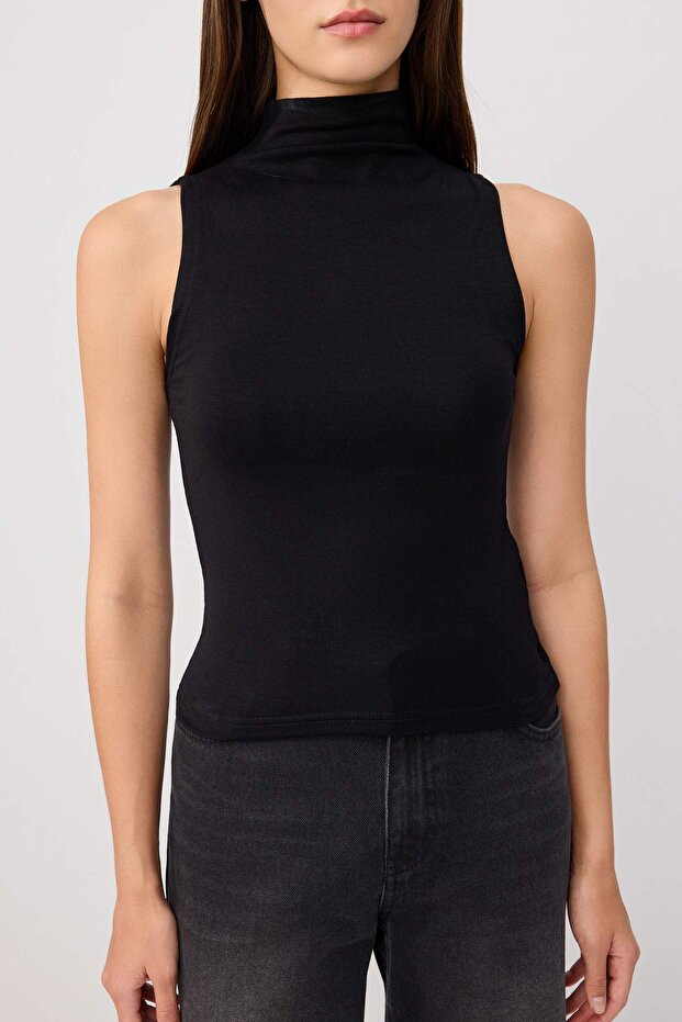 Siyah-Ekru Fitted/Vücuda Oturan Dik Yaka Kolsuz Pamuk Ribana Örme Bluz TWOSS26BZ01017 - 3