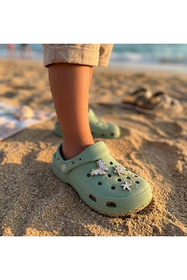 Girl's Stone Detailed Slippers