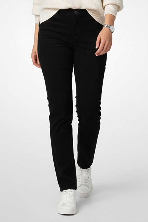 Women Skinny Fit Solid Stretchable Skinny Pants, Black