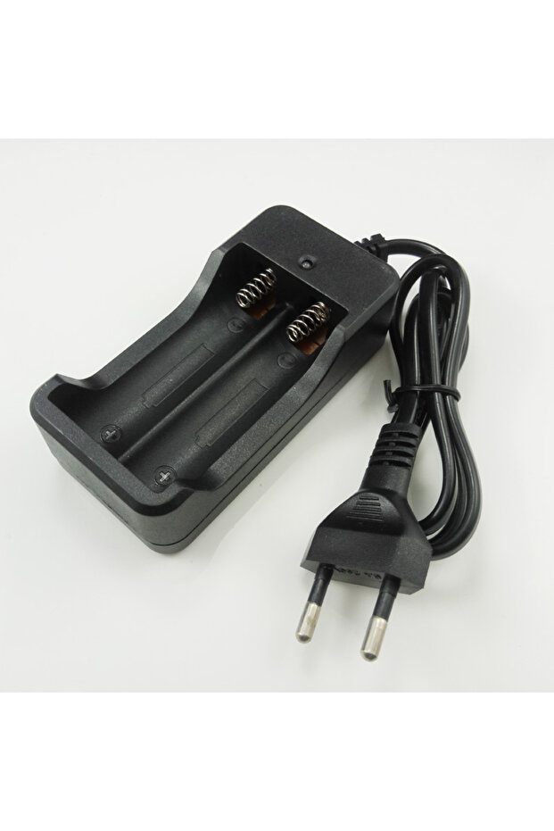 EU PLUG 220V 18650 Battery Charger EU Plug 2 Slots Smart Fast Charger 18650 Lithium Rechargeable Bat