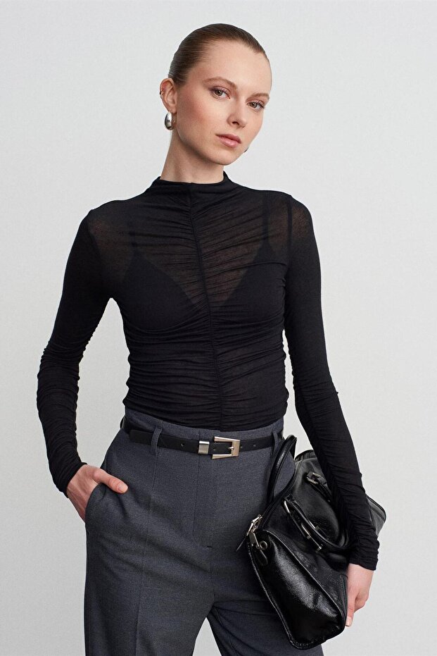 32333 Women's Gathered Cashmere Blouse