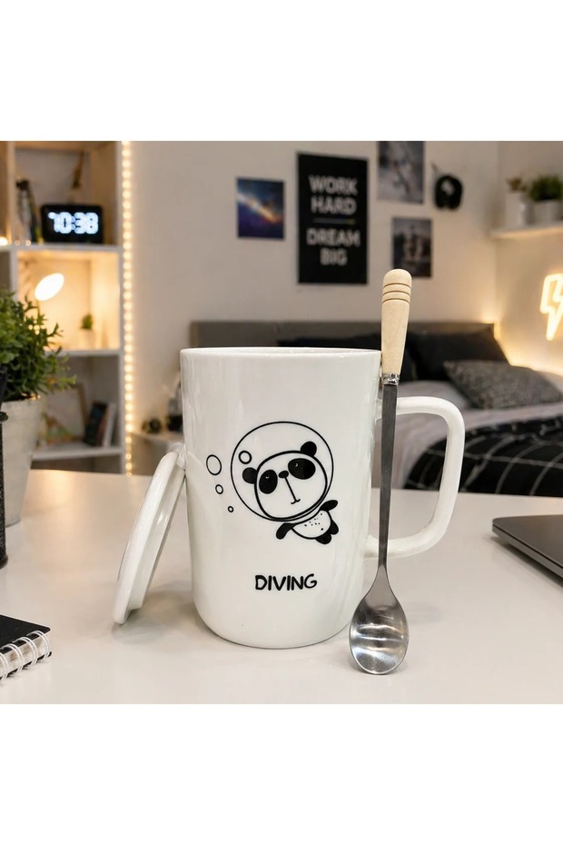 كوب الدب الغاطس “Diving” مع غطاء وملعقة – أناقة ودفء في كل رشفة ☕✨