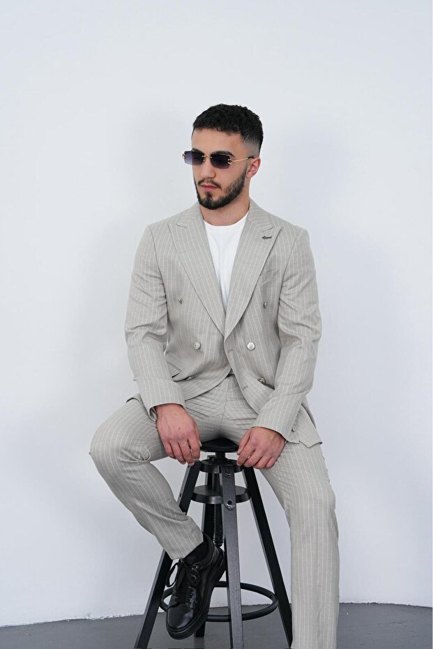 Slim Fit Men's Pointed Collar Striped Double Breasted Suit