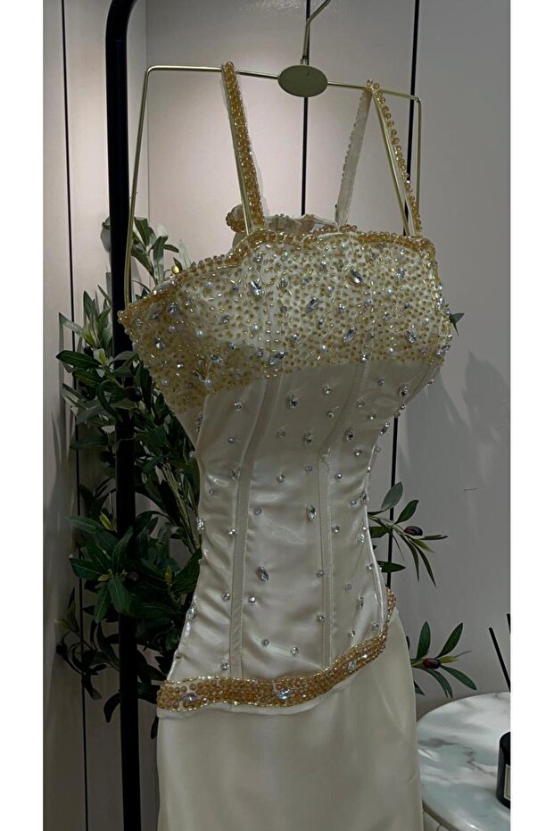 Dress - 5