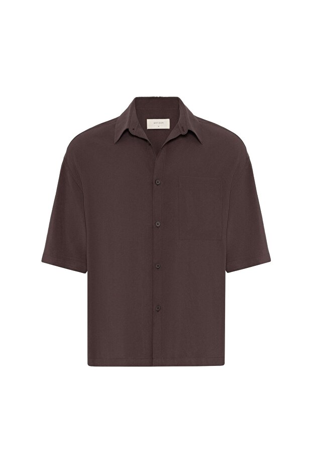 Relaxed fit short sleeve men's shirt