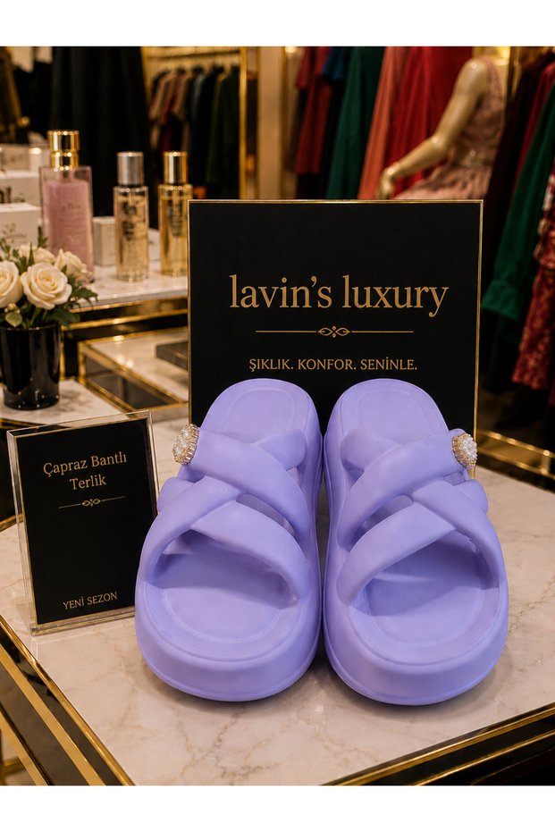 💜   Lavin's Luxury Luna Pearl Platform Slippers