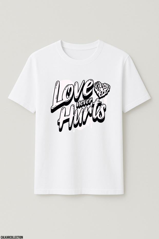 تيشيرت للجنسين مقاس كبير الحجم بطبعة Love Never Hurts