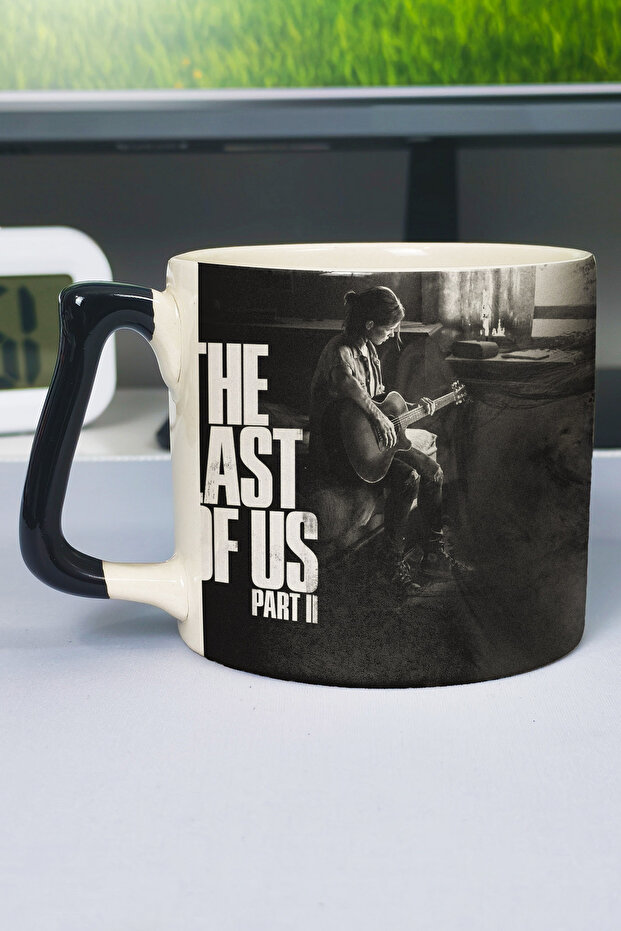 كوب السيراميك الفاخر المطبوع من The Last of US (قطعة واحدة) بمقبض أسود خاص V1D