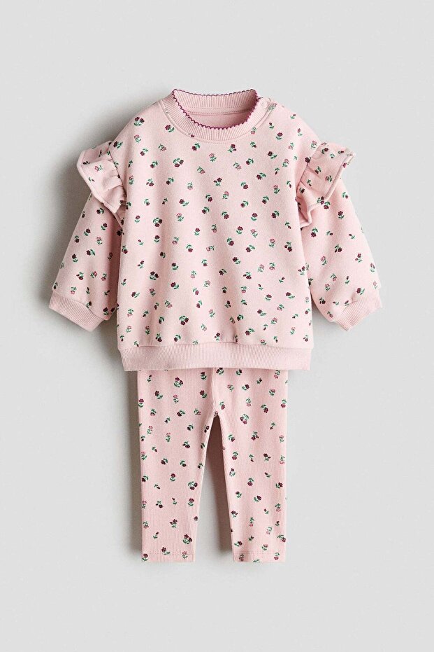 2-piece sweatshirt and leggings set