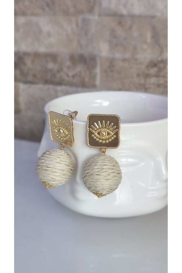 Eye Detail on Gold Plate Straw Rope Top Brand Earrings