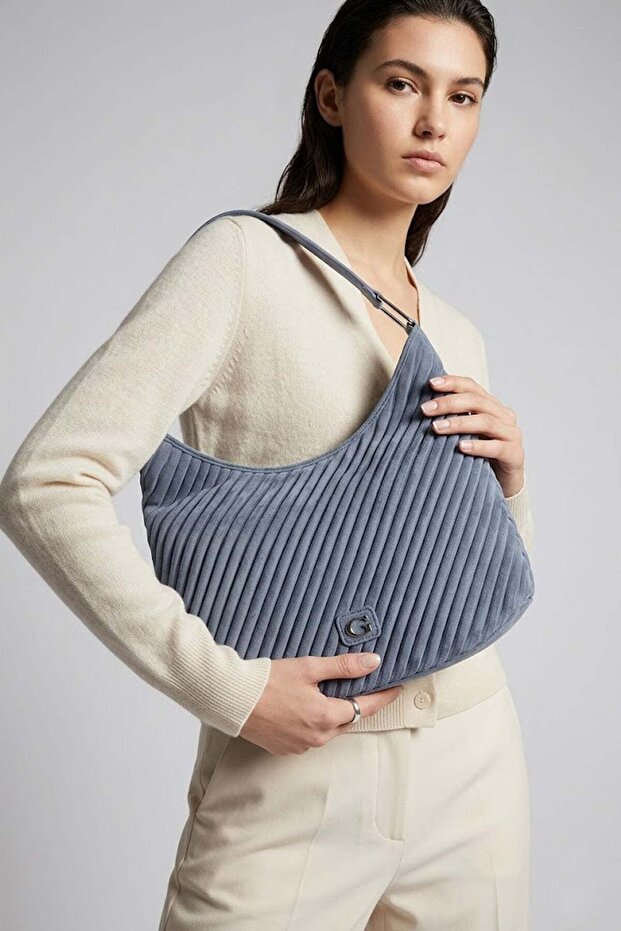 26Yc3013 Women's Shoulder Bag Blue