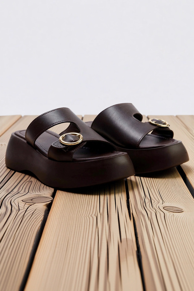Women's Platform Sole Slippers Faux Leather Gold Buckle Detailed Comfortable Daily Casual Modern Stylish Elegant