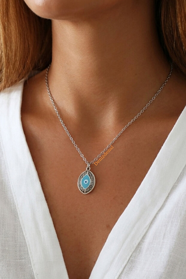 Steel Chain Antique Eye Pendant