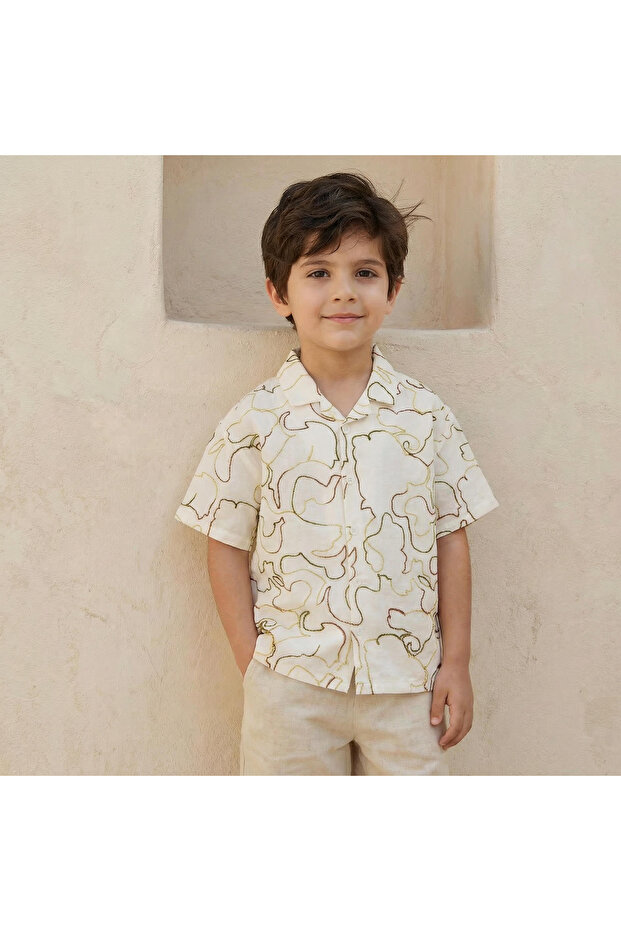 Short Sleeves Shirt with Floral Embroidery