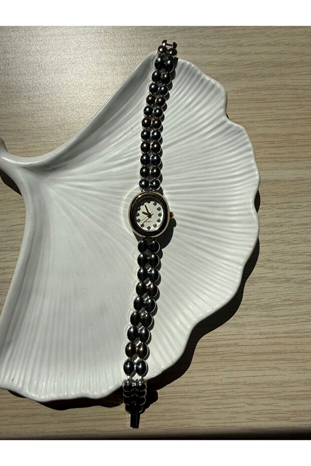 Minimal Metal Women's Wristwatch Silver