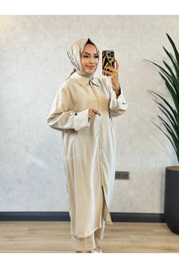 24431 قبعة طويلة بأكمام سميكة وسحاب باللون البيج